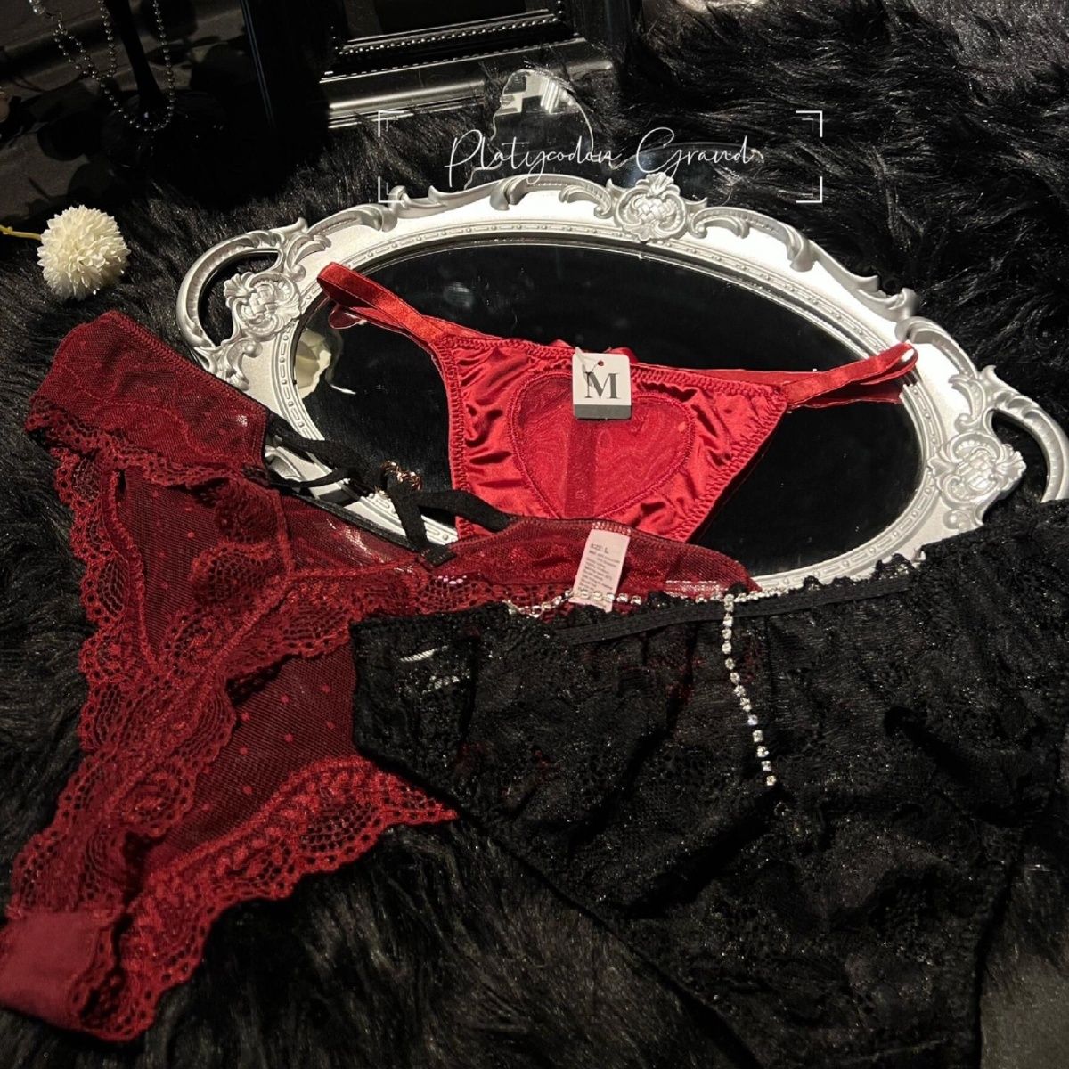 Red Phantom (customized) Gift Box Cheeky Panty In Lace（04）